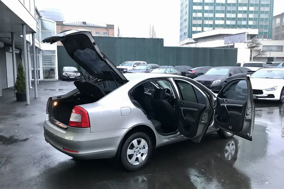 Продам Skoda Octavia A5 1.8 TSI 2009 года в Киеве