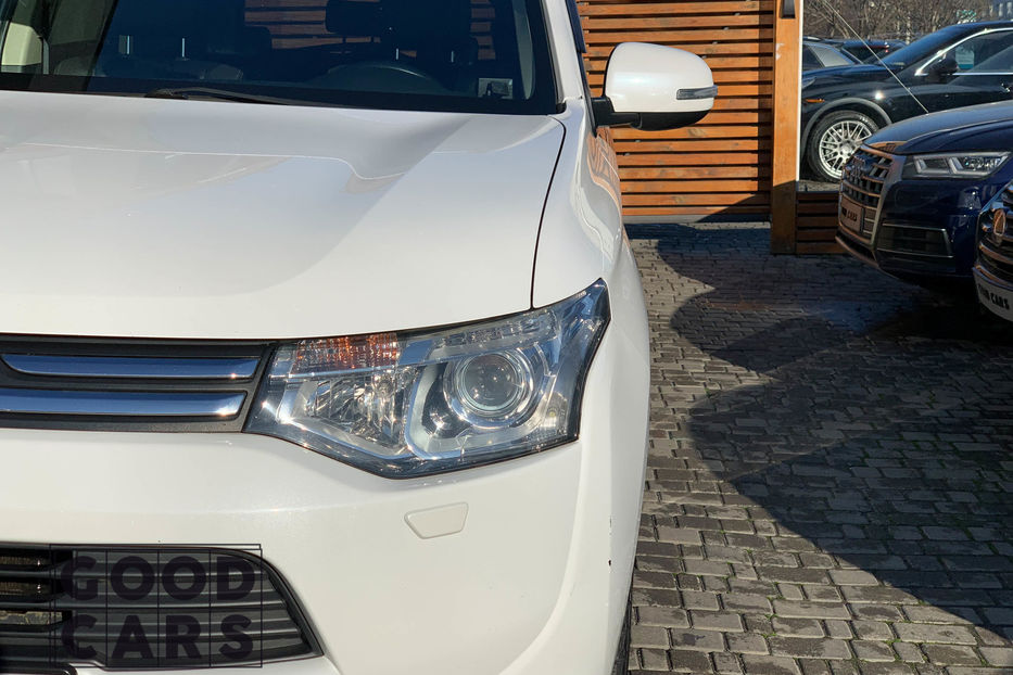 Продам Mitsubishi Outlander Official 2012 года в Одессе