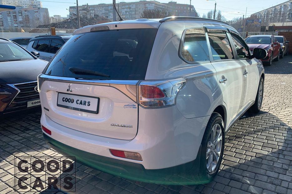 Продам Mitsubishi Outlander Official 2012 года в Одессе