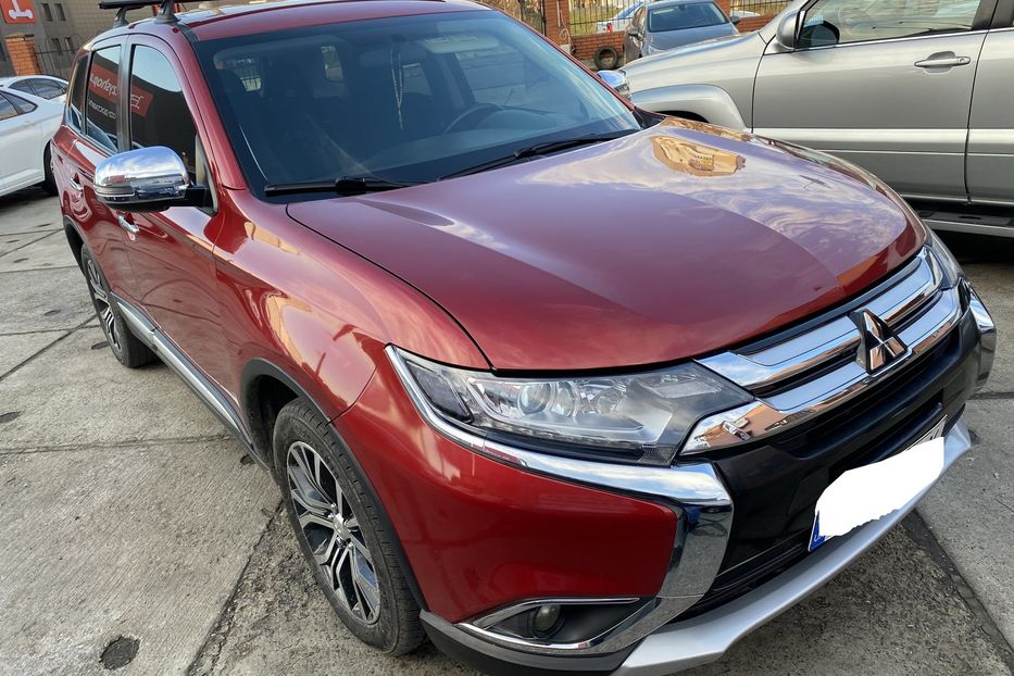 Продам Mitsubishi Outlander SE 2015 года в Одессе