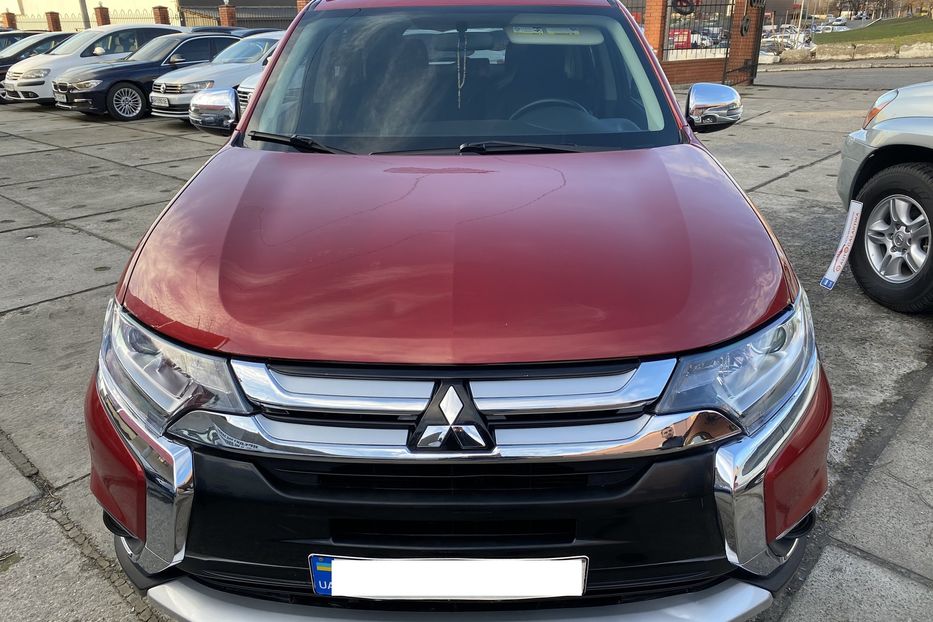 Продам Mitsubishi Outlander SE 2015 года в Одессе