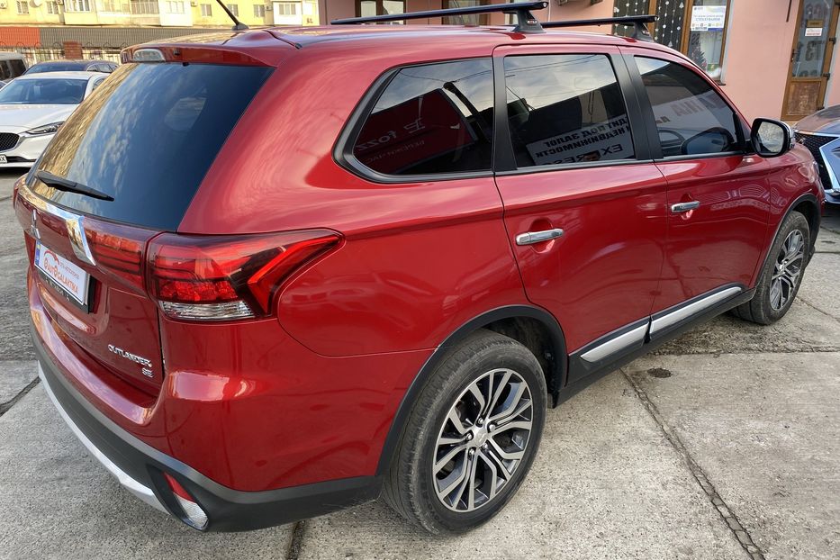 Продам Mitsubishi Outlander SE 2015 года в Одессе