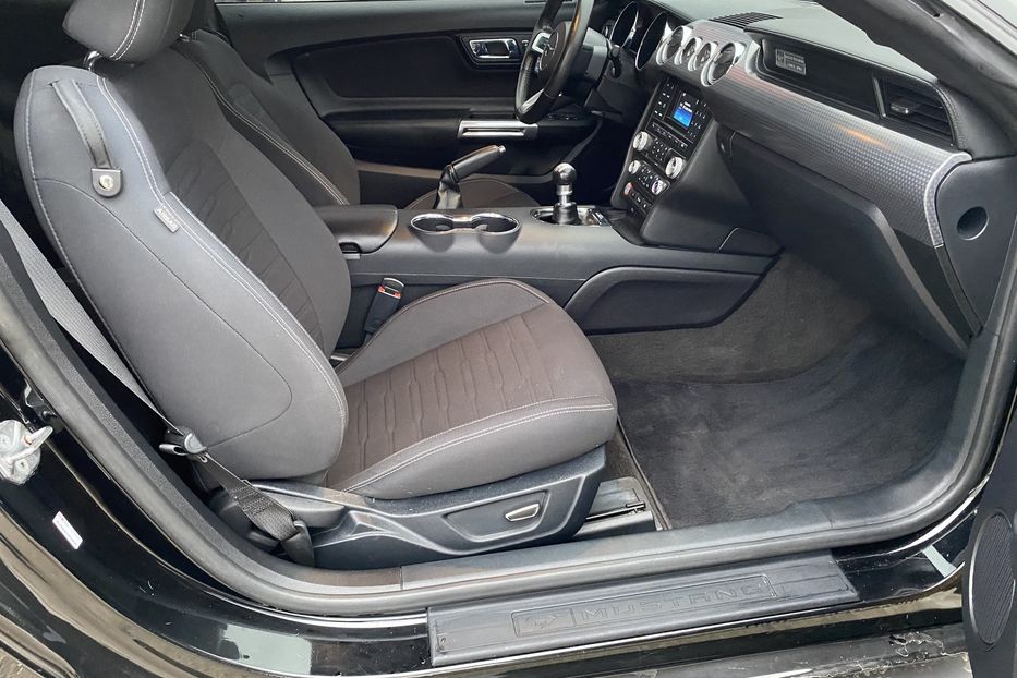 Продам Ford Mustang  2.3i Ecoboost 2014 года в Одессе