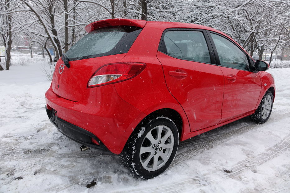 Продам Mazda 2 2013 года в Одессе