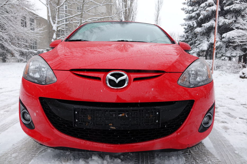 Продам Mazda 2 2013 года в Одессе