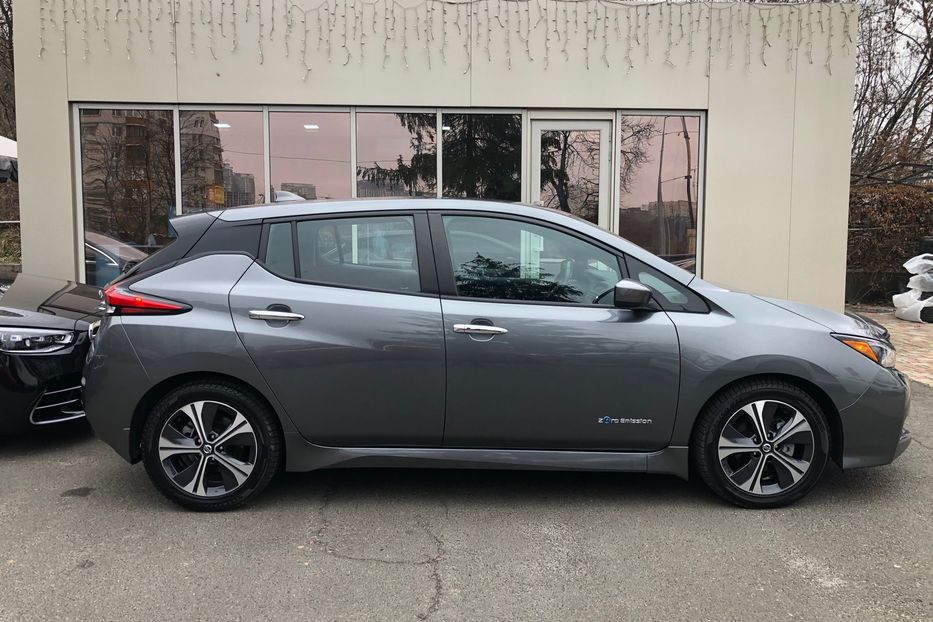 Продам Nissan Leaf SV ZeroEmission  2018 года в Киеве