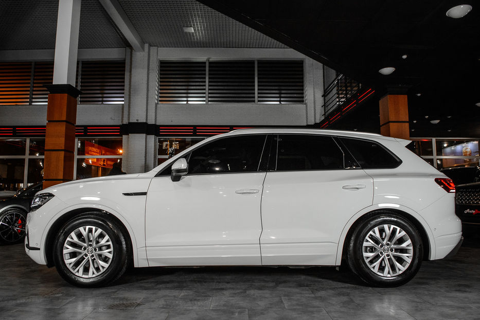 Продам Volkswagen Touareg 2019 года в Одессе