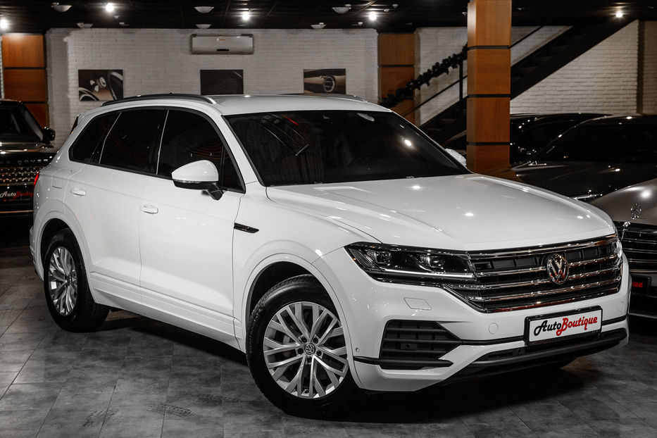 Продам Volkswagen Touareg 2019 года в Одессе