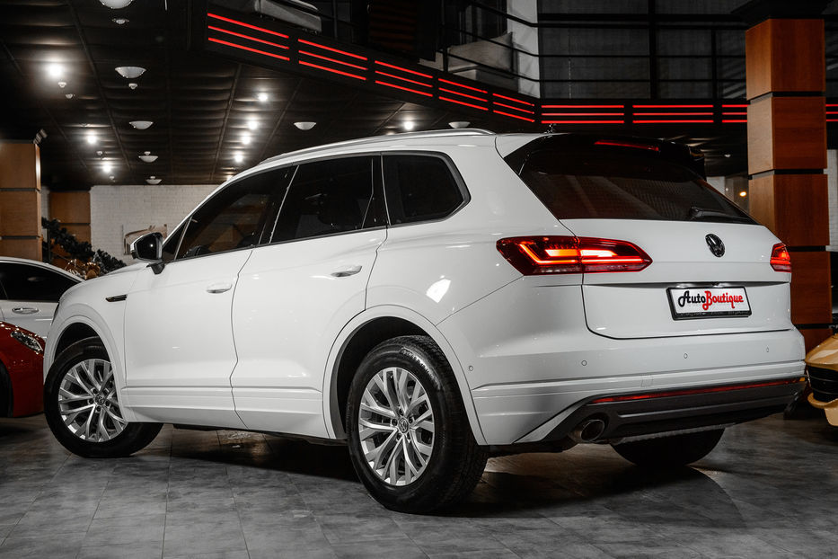 Продам Volkswagen Touareg 2019 года в Одессе