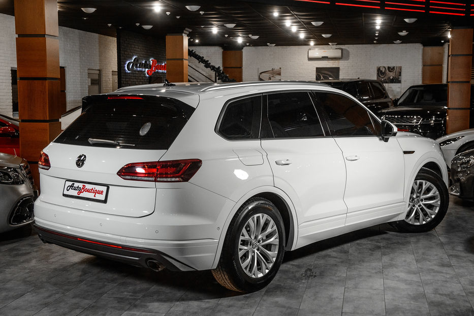 Продам Volkswagen Touareg 2019 года в Одессе