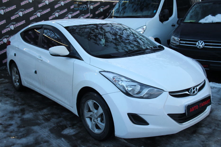 Продам Hyundai Avante lpi 2013 года в Одессе