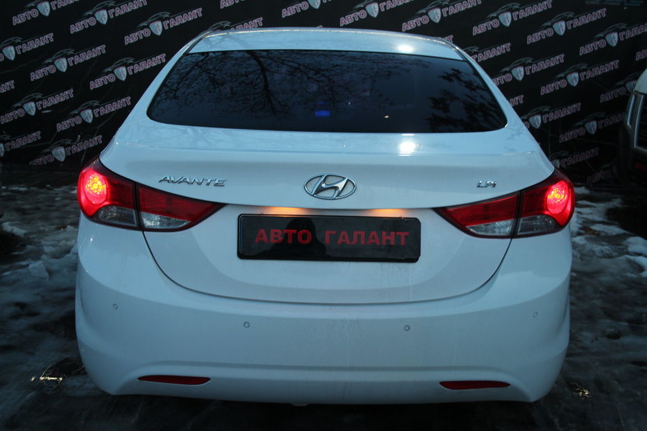 Продам Hyundai Avante lpi 2013 года в Одессе