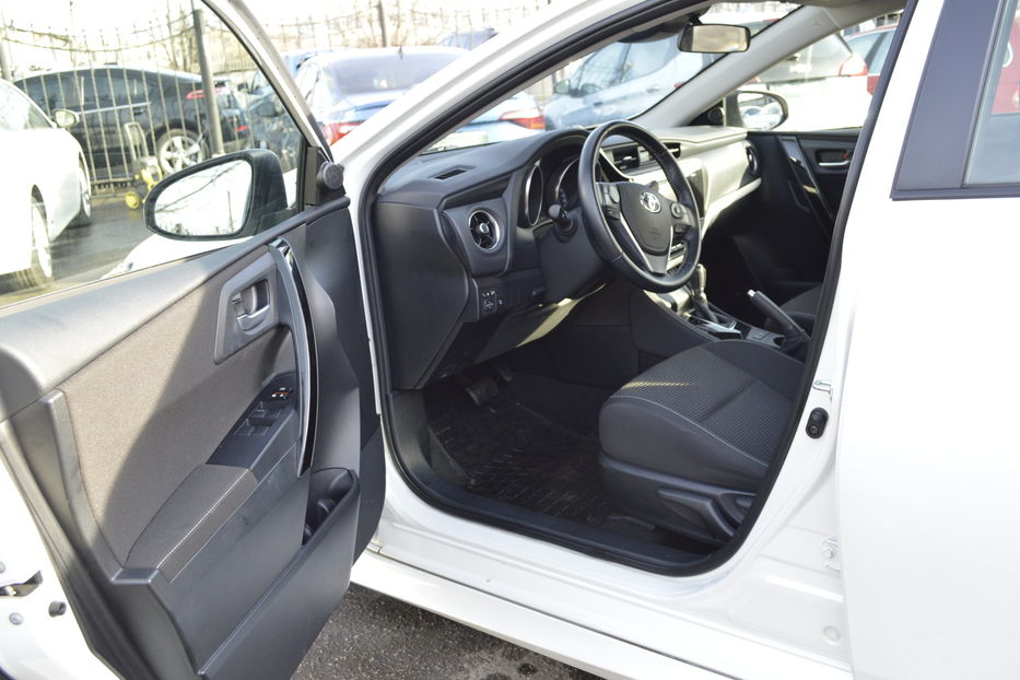Продам Toyota Corolla iM 2016 года в Одессе