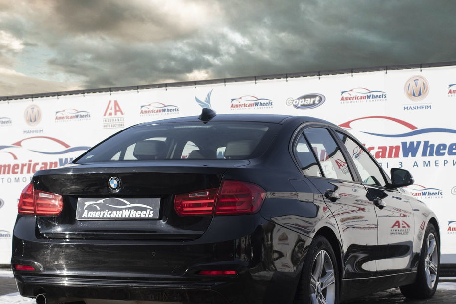 Продам BMW 320 i RWD 2015 года в Черновцах