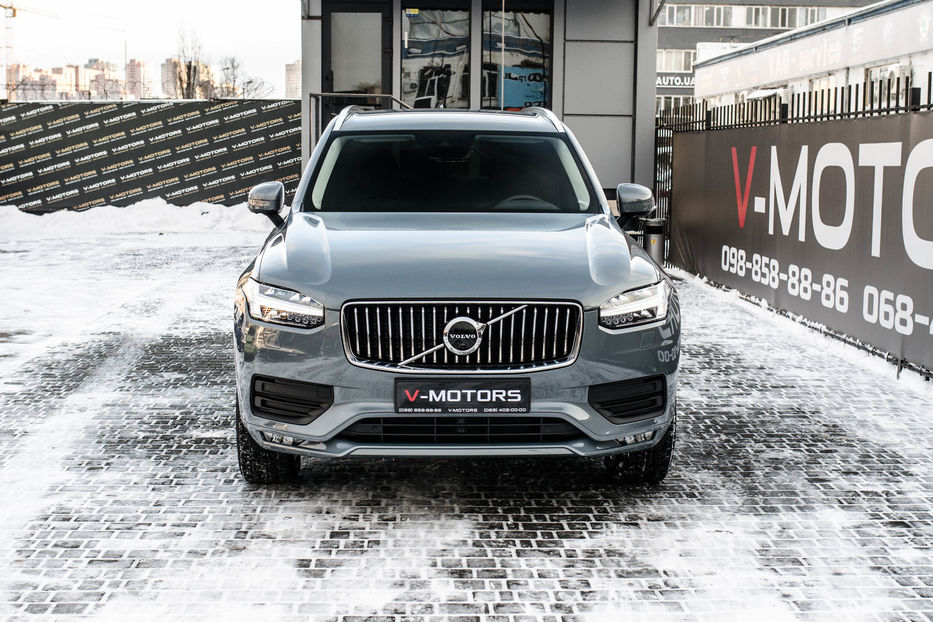 Продам Volvo XC90 B5 Momentum 2020 года в Киеве