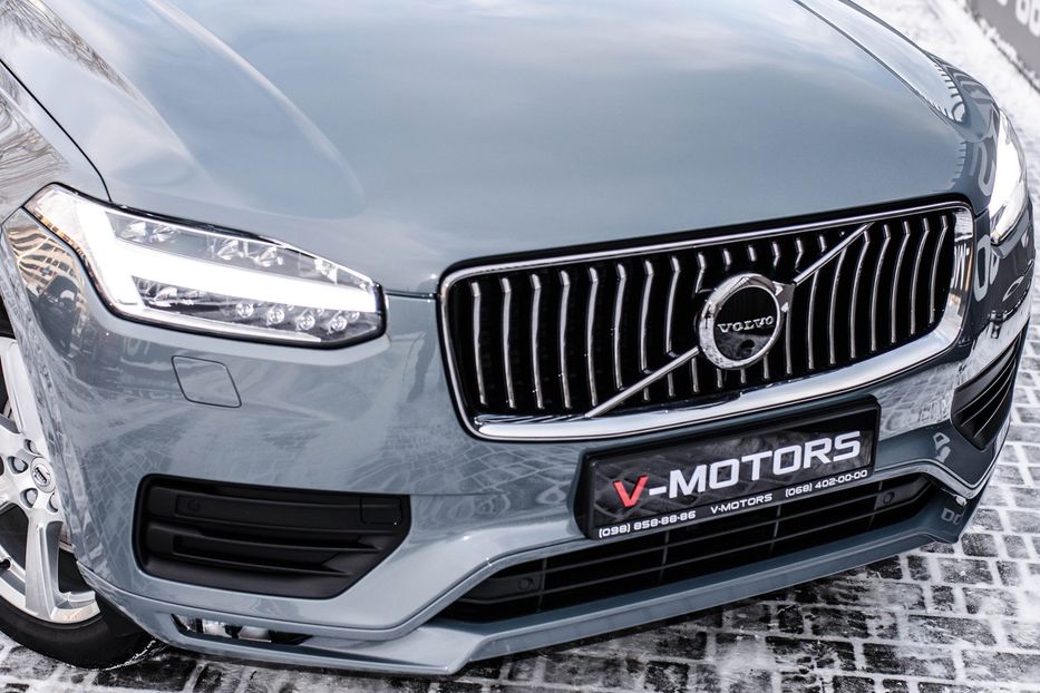 Продам Volvo XC90 B5 Momentum 2020 года в Киеве