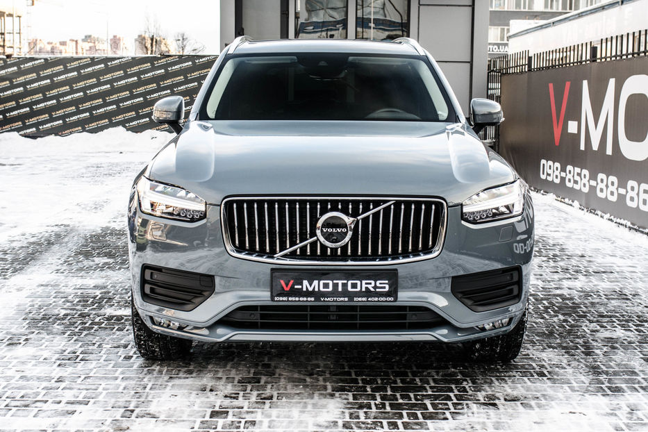 Продам Volvo XC90 B5 Momentum 2020 года в Киеве