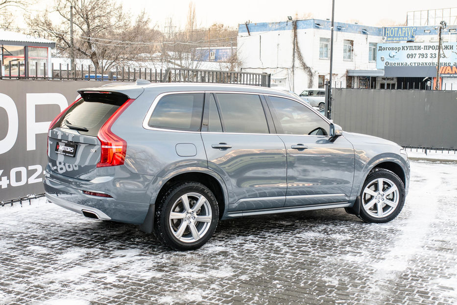 Продам Volvo XC90 B5 Momentum 2020 года в Киеве