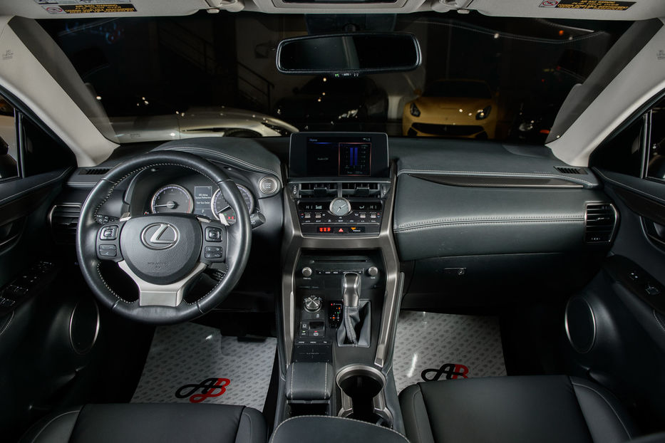 Продам Lexus NX 300 300 F sport 2019 года в Одессе