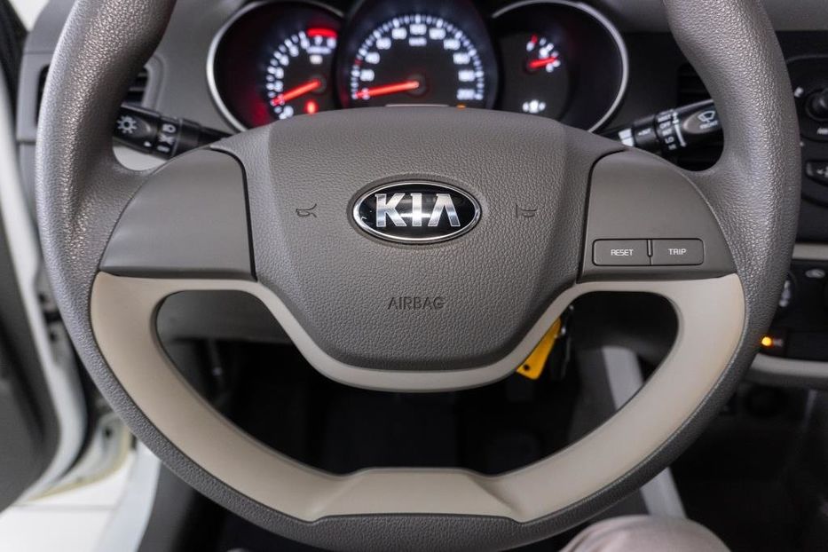 Продам Kia Picanto 2016 года в Одессе