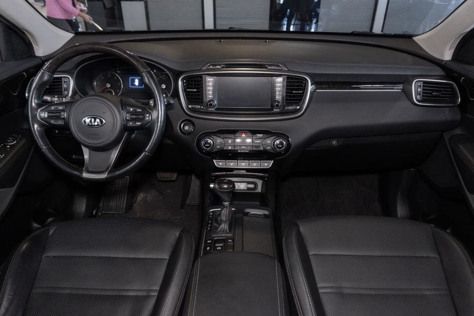 Продам Kia Sorento 2016 года в Одессе