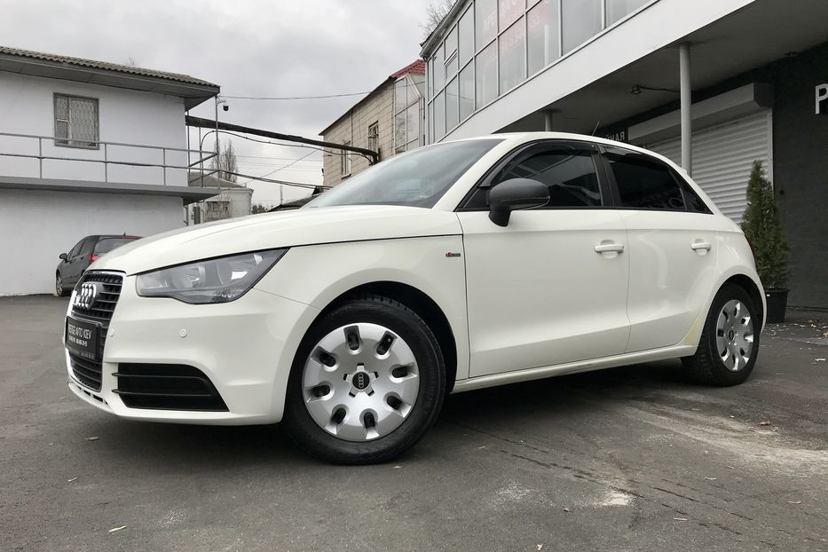 Продам Audi A1 TFSI S Line 2012 года в Киеве