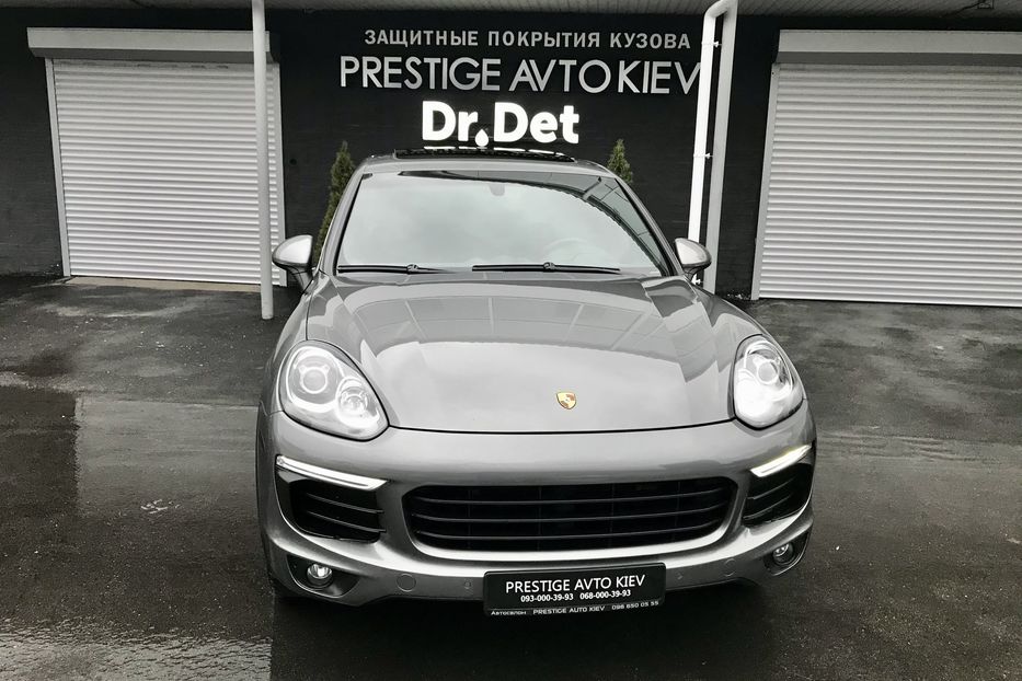 Продам Porsche Cayenne S HYBRID 2015 года в Киеве