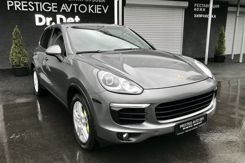 Продам Porsche Cayenne S HYBRID 2015 года в Киеве