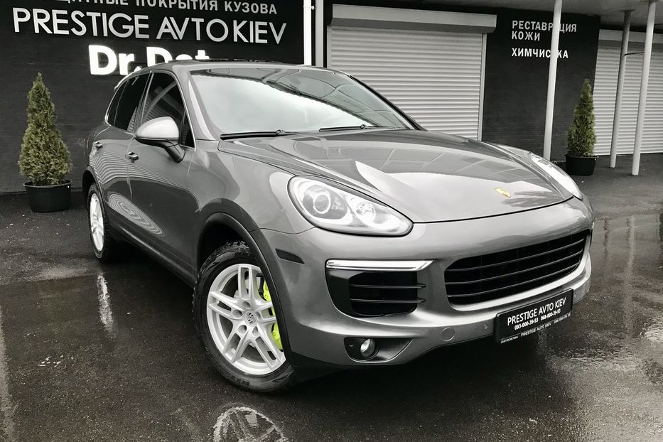 Продам Porsche Cayenne S HYBRID 2015 года в Киеве