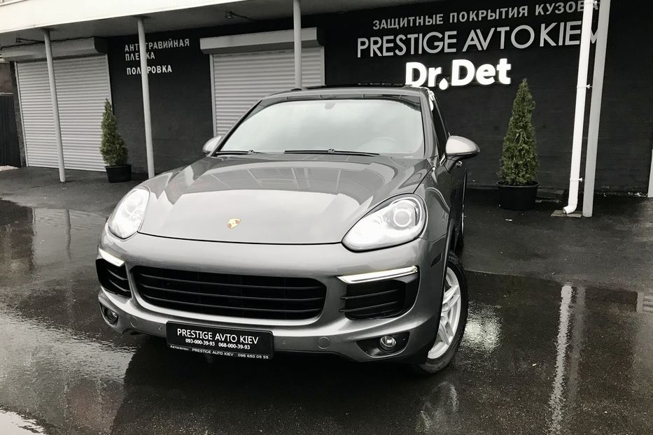 Продам Porsche Cayenne S HYBRID 2015 года в Киеве