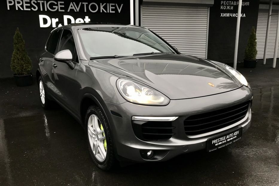 Продам Porsche Cayenne S HYBRID 2015 года в Киеве