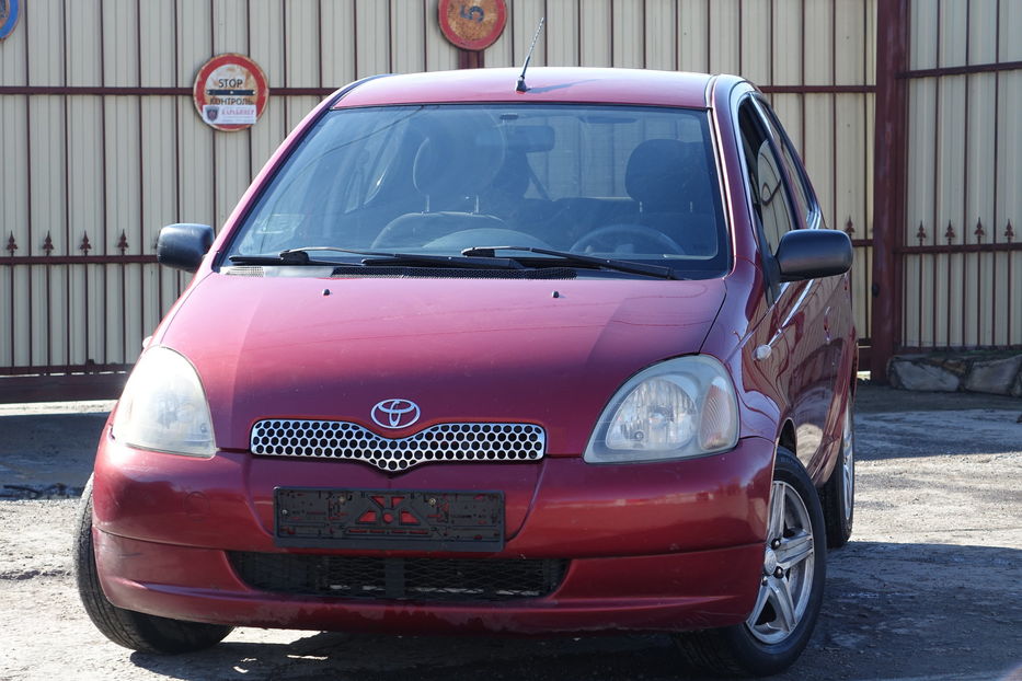 Продам Toyota Yaris automat 2003 года в Одессе