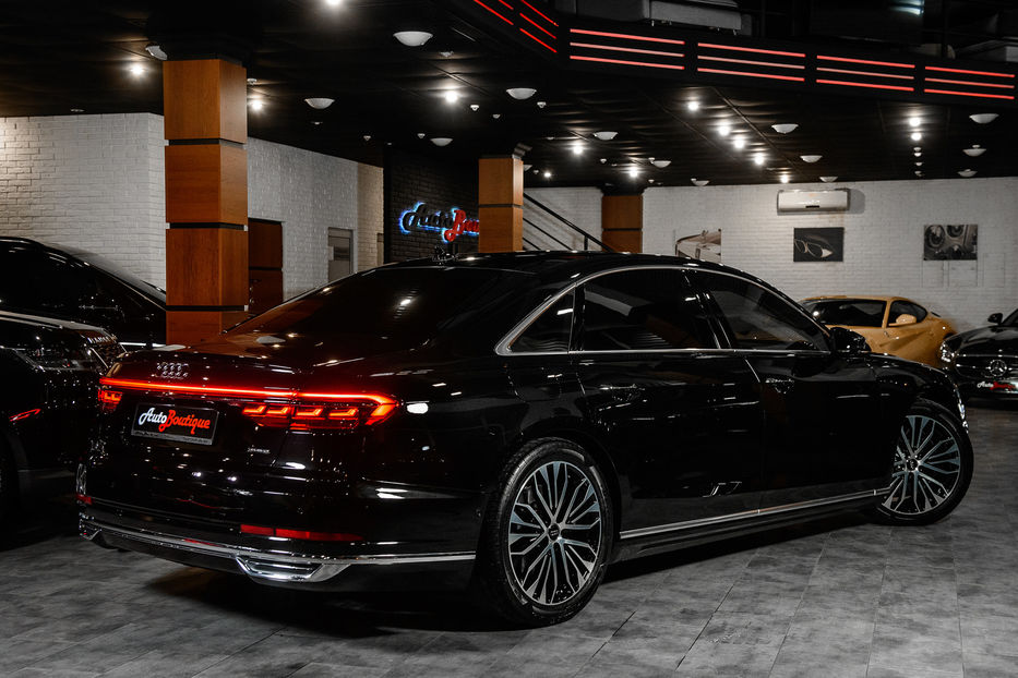 Продам Audi A8  4.0 TFSI 2020 года в Одессе