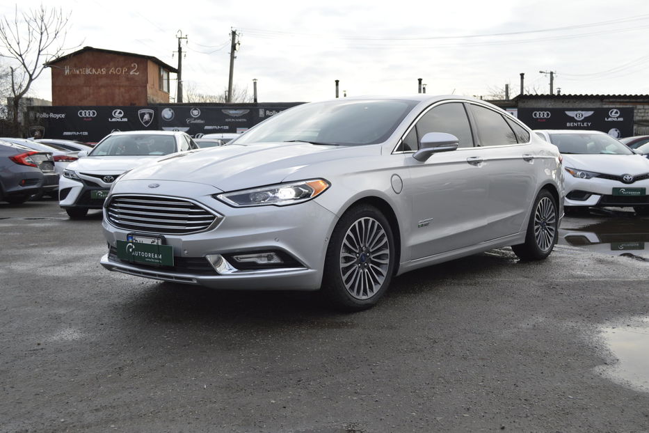 Продам Ford Fusion HYBRID Plug-in Titanium 2016 года в Одессе