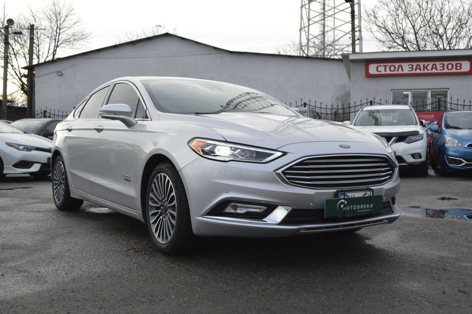 Продам Ford Fusion HYBRID Plug-in Titanium 2016 года в Одессе