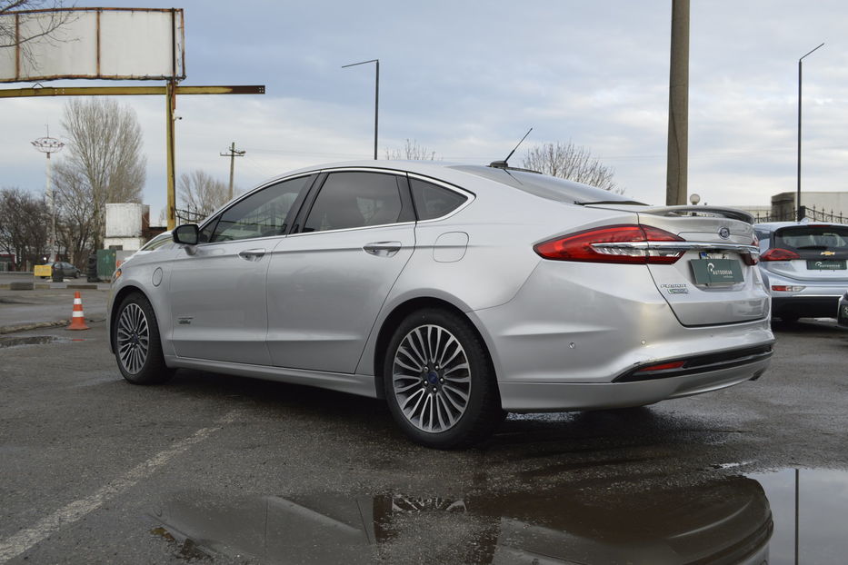 Продам Ford Fusion HYBRID Plug-in Titanium 2016 года в Одессе