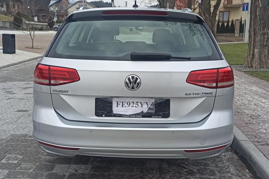 Продам Volkswagen Passat B8 2.0 150 DSG 6 2016 года в Львове