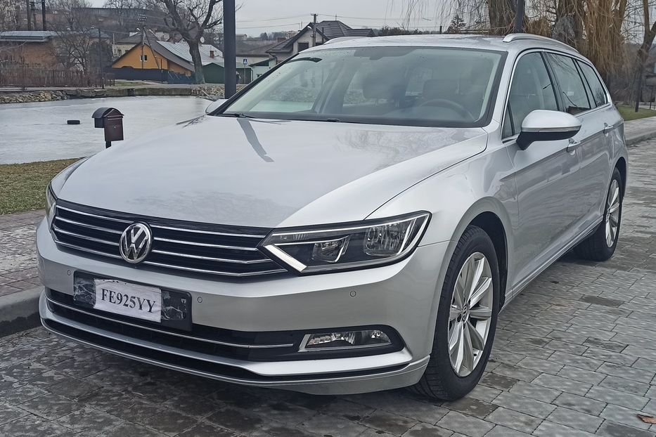 Продам Volkswagen Passat B8 2.0 150 DSG 6 2016 года в Львове