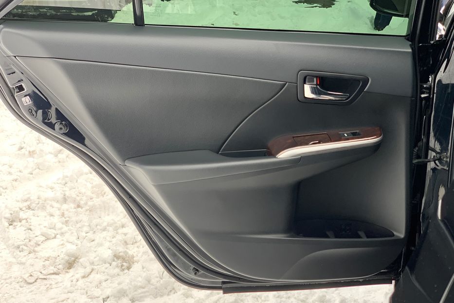Продам Toyota Camry Premium 35th 2017 года в Киеве