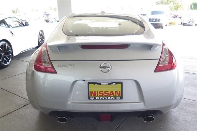 Продам Nissan 370Z 2021 года в Киеве