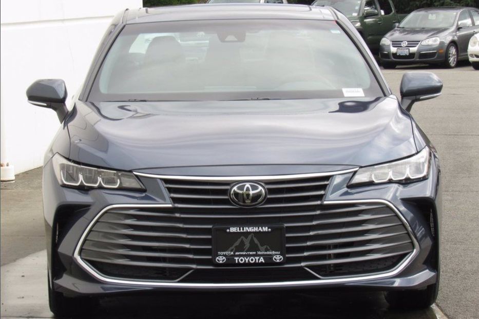 Продам Toyota Avalon 2021 года в Киеве