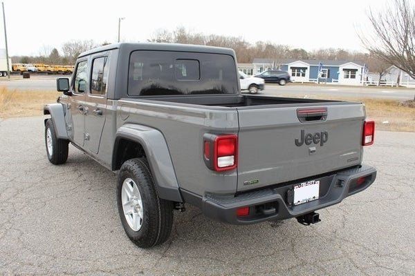 Продам Jeep Wrangler Gladiator 2021 года в Киеве