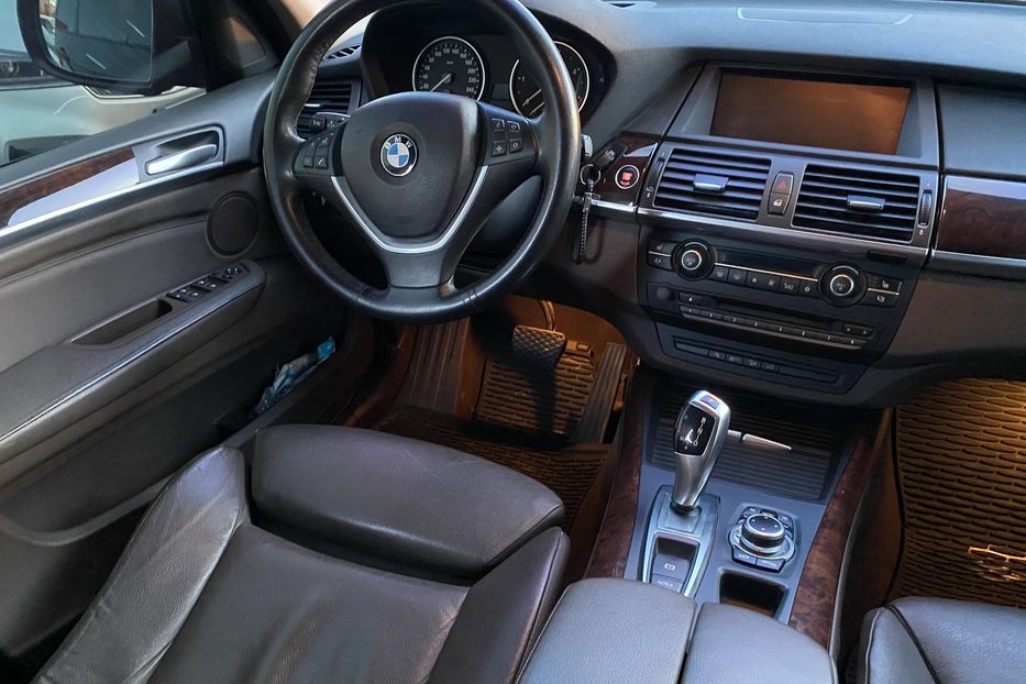 Продам BMW X5 2010 года в Одессе