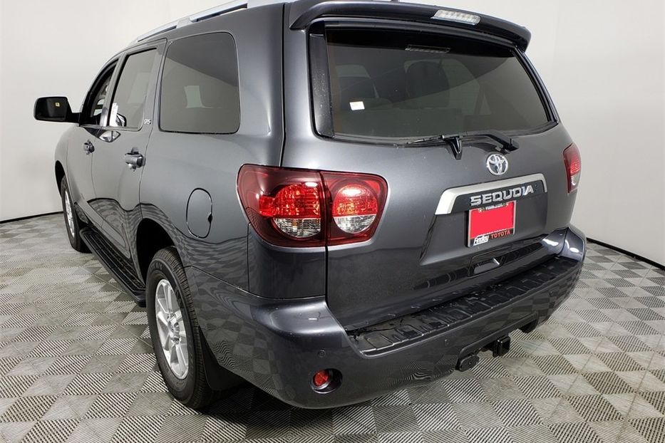 Продам Toyota Sequoia SR5 2021 года в Киеве