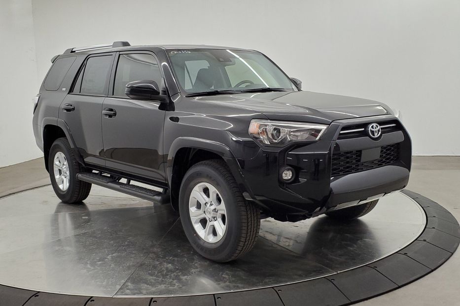 Продам Toyota 4Runner SR5 2021 года в Киеве