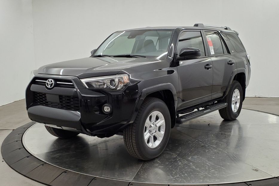 Продам Toyota 4Runner SR5 2021 года в Киеве