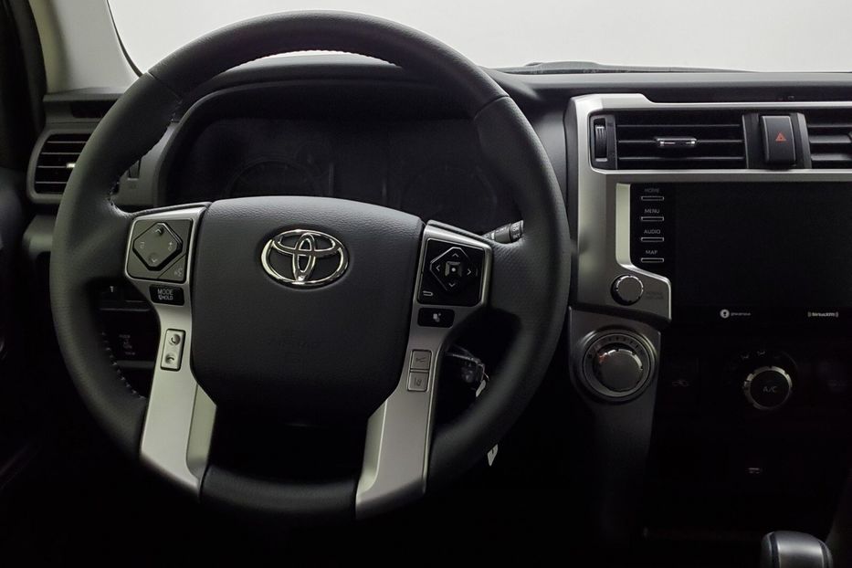 Продам Toyota 4Runner SR5 2021 года в Киеве