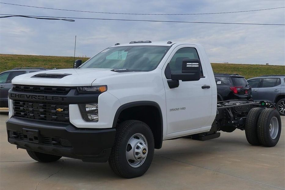 Продам Chevrolet Silverado 3500HD 2021 года в Киеве