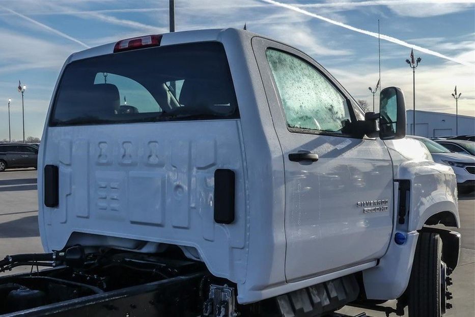 Продам Chevrolet Silverado 4500HD 2021 года в Киеве