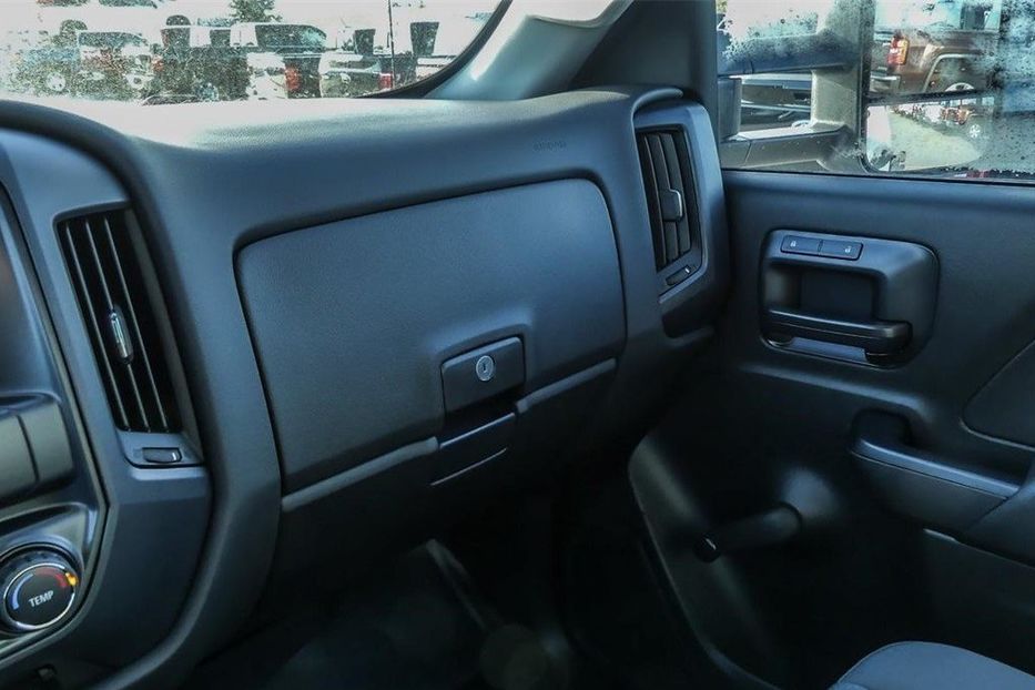 Продам Chevrolet Silverado 4500HD 2021 года в Киеве